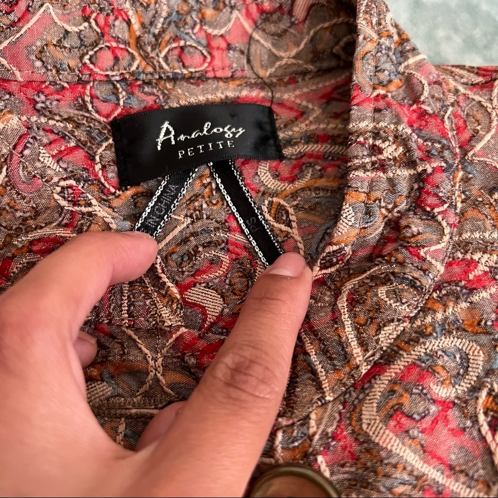 Analogy Petite Paisley Textured Blazer - Picture 10 of 10